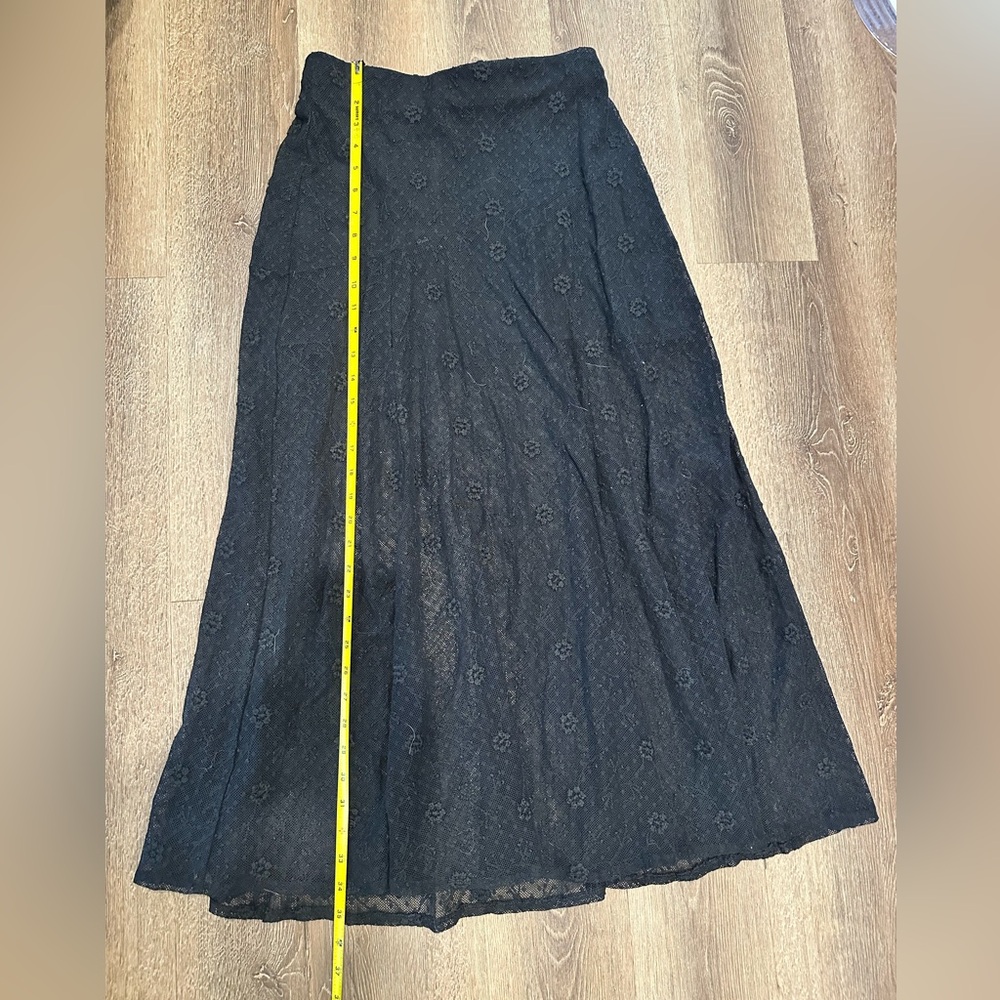 Universal Thread black lace Skirt - Picture 5 of 6
